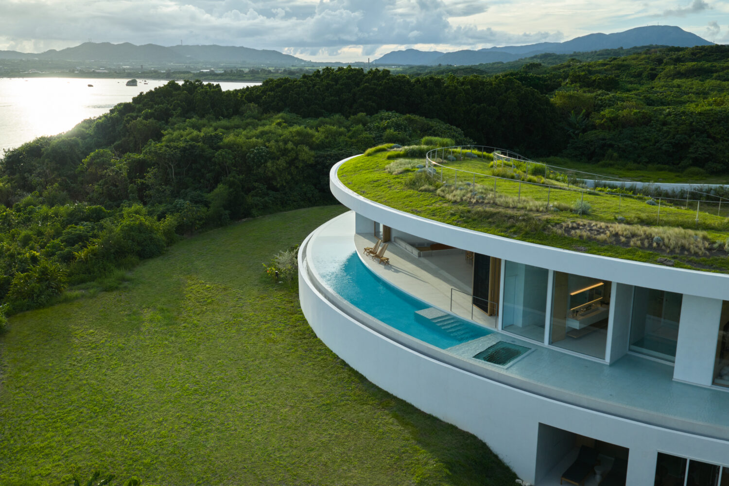 NOT A HOTEL ISHIGAKI EARTH 事例画像