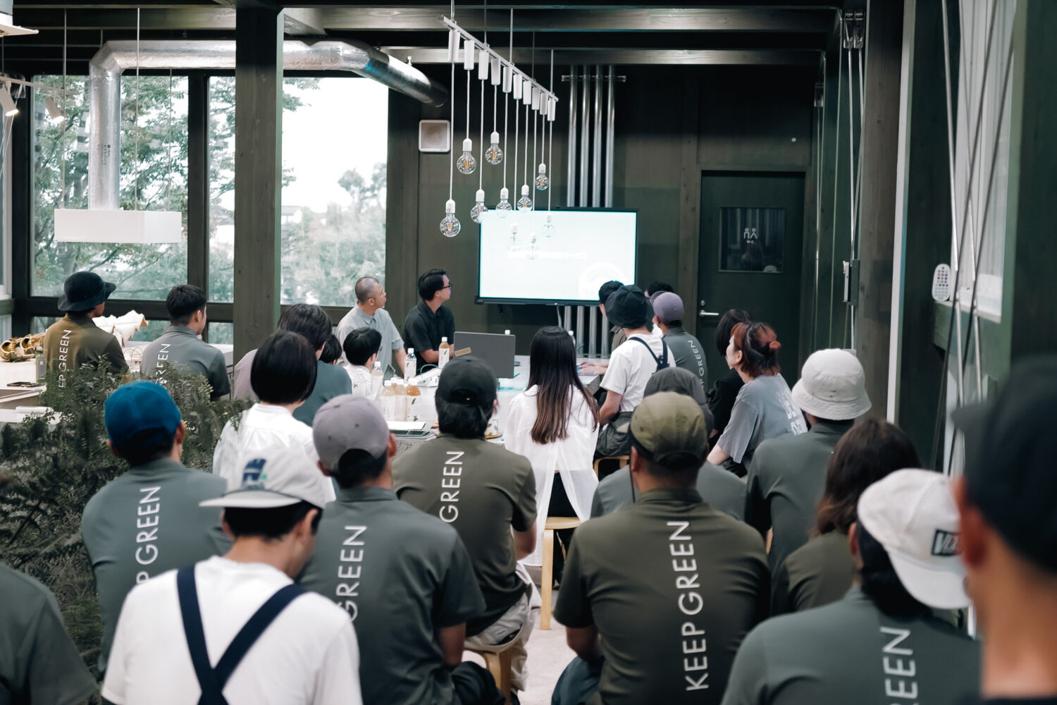 社内トークイベント【ROOTS】の第1回目が開催されました。 イメージ画像